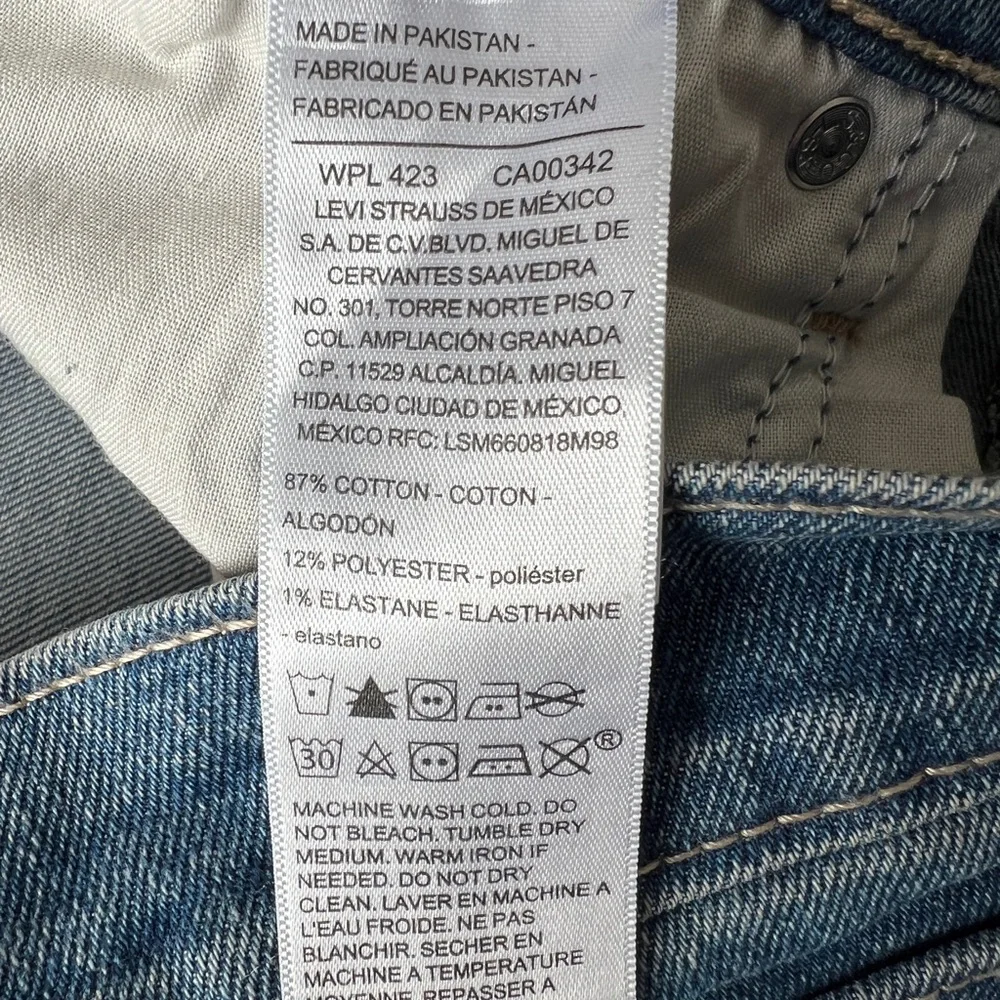 NWT Levi Strauss Signature High Rise Straight Jeans Size 10 W30 Comfort Stretch
